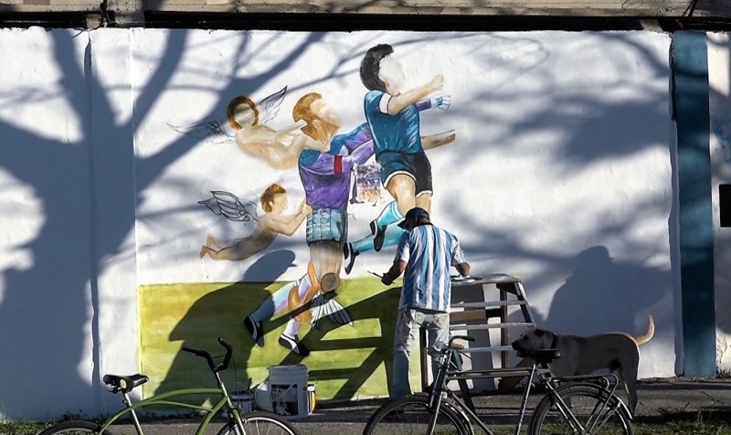 Maradona ya tiene su mural en el Buglione Martinese